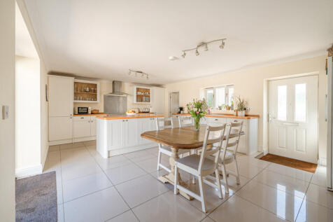 1295103-38-682746...