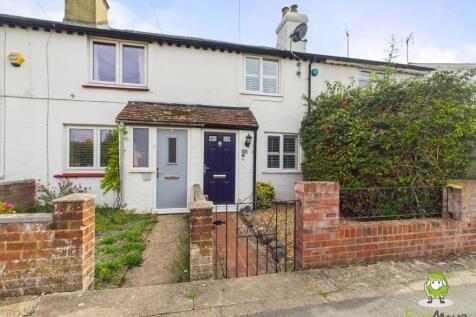 EweMove Estate Agents Basingstoke - Upper Sherbour