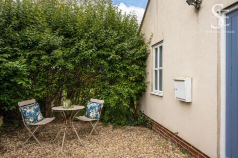 Annexe courtyard