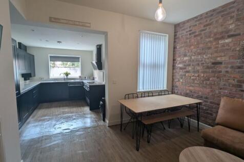 5 Bed - Claremont Road, Wavertree, L15 photo 4