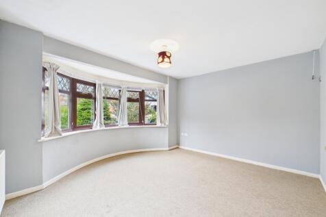 CAM01740G0-PR0486-STILL012