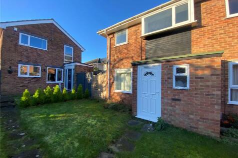 Northampton, NN7 - property photo