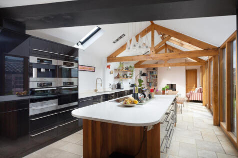 Kitchen/Dining