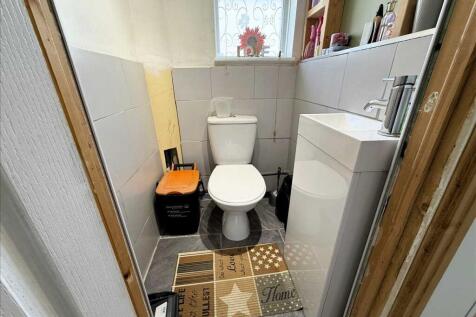 En-suite WC /