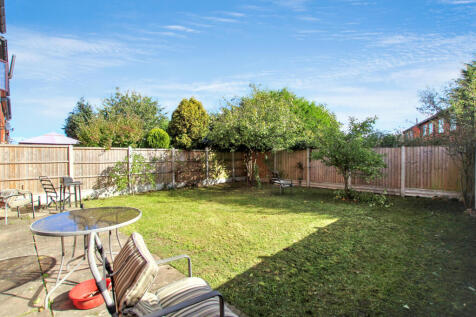 16 Cobham Close, Stenson Fields, Derby DE24 3JL