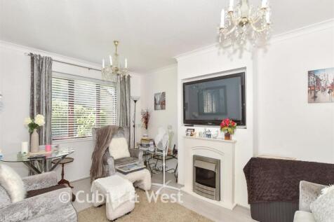 Lounge/ Dining Room.