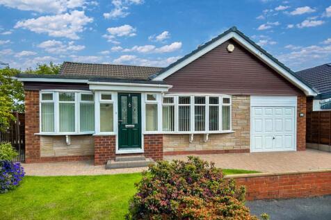 Bury, BL8 - property photo