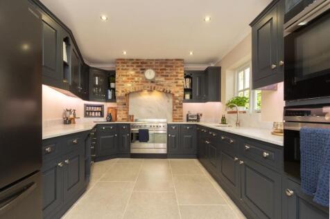 KITCHEN &amp; DINING ROOM