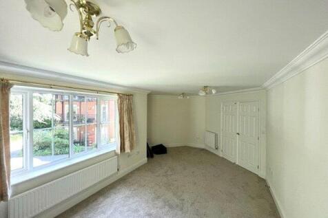 Chirk Place, Romsey, Hampshire, SO51 photo 3