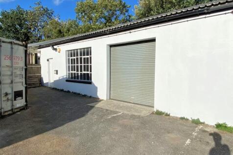 Set Star Estate  Unit 10 1.JPG