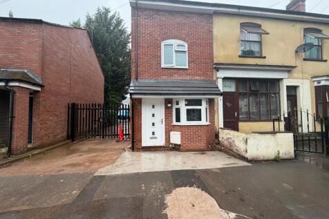5 Bedroom Home , Birmingham B18  - Only Available