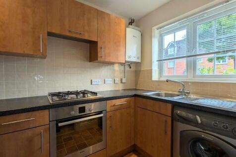 Griffin Close, Birmingham, B31 photo 4