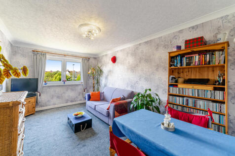 2 Bedroom Flat for Sale