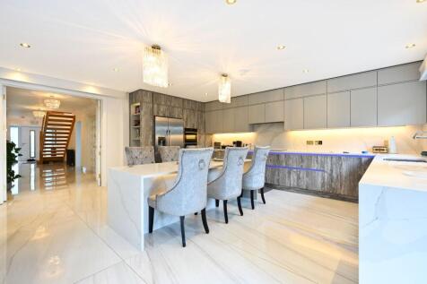 Robin Hood Lane, Kingston Vale, London, SW15 photo 4