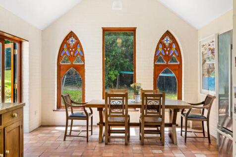 Breakfast Room