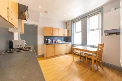 £100pppw- Warton Terrace, Heaton, NE6 photo 4