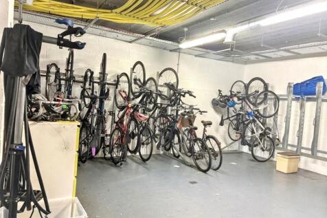 BIKE STORE ROOM