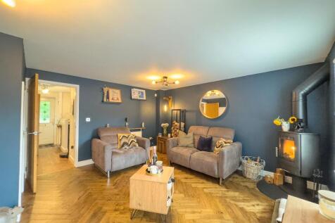 Sitting Room (4).jpg