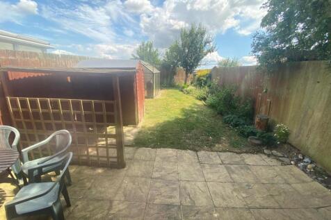 Hollywell Close, Hull photo 4