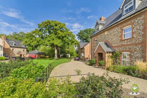 EweMove Estate Agents Basingstoke - Dovecote Way