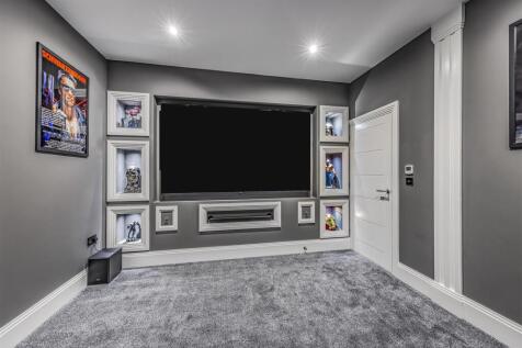 31 Lovedean Lane, Waterlooville-PorticoMarketing-S