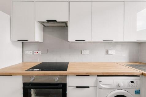 Dumbarton Road, Scotstoun, Glasgow, G14 photo 3