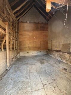 Barn 4c.jpg