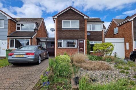 3 Bedroom Link Detached for Sale