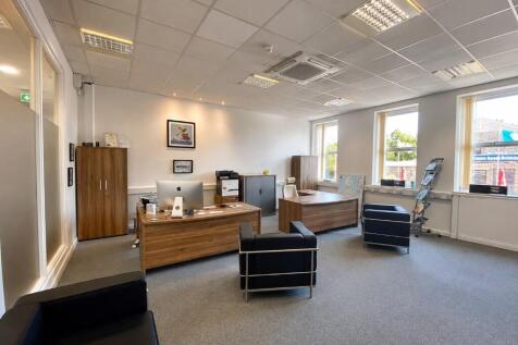 Office to rent Image 3