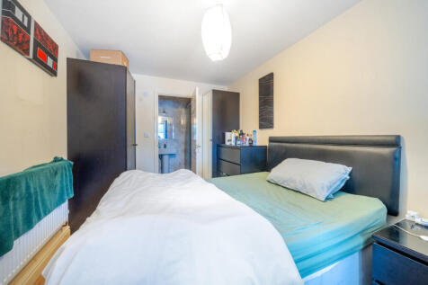 1294733-12-6847f4...