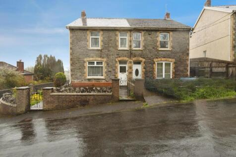 Ammanford, SA18 - property photo