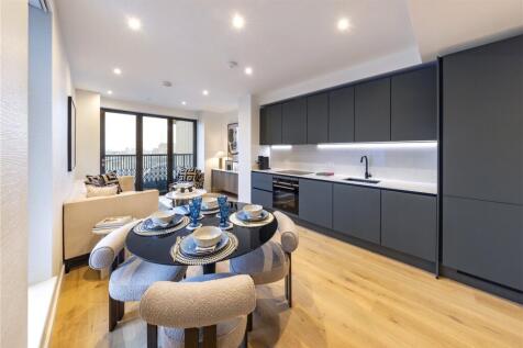 Kitchen / Dining Are