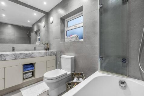 7 Guinions Rd, HP13 7NT-5.jpg