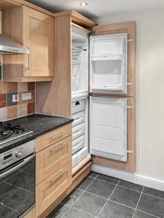 Swan Court, Cannock Road, photo 3