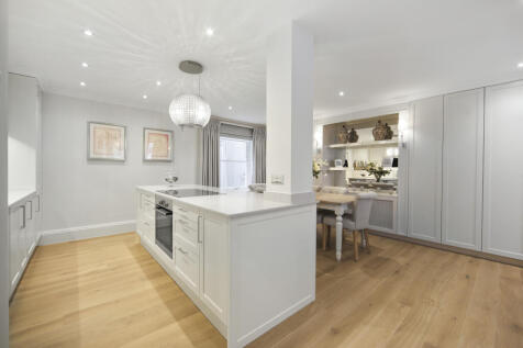Vicarage Gate, London, W8 photo 3