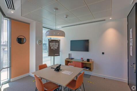 Office to rent Image 3