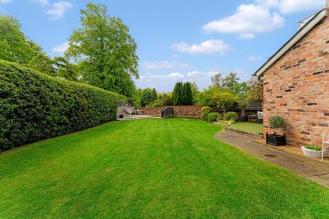 Harefield Lodge-17.jpg