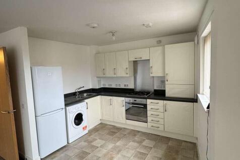 Bright 2 bedroom flat available for rent in Craigmillar. Viewings cannot be booked over the phone. Please request details/email agent and complete the link sent to you. We will be back in touch if we 