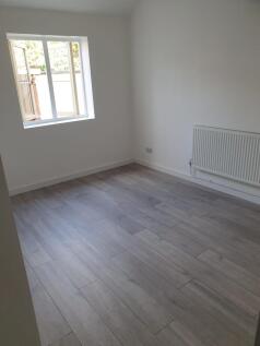 Flat 2, 10 Dale Street, Leamington Spa, CV32 5HJ photo 4