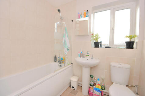 1 Hunters Court - Ba