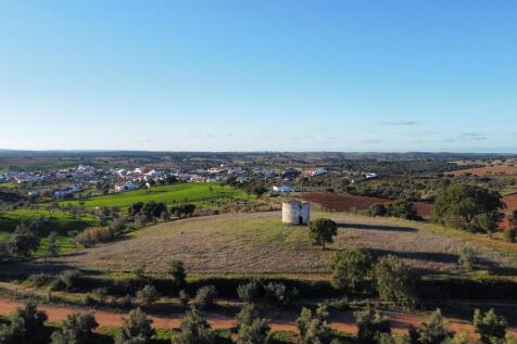 Modern V5 Villa, Award-Winning Architect, Évora
