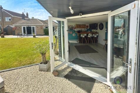 Cabin/Outside Office