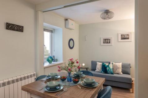 Dining Room &amp; Versatile Second Bedroom_1 Elm Cottage, Kingswear