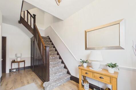 ENTRANCE HALLWAY