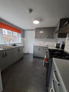 Legsby Avenue, Grimsby, DN32 photo 4