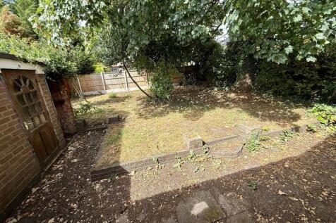TR14 Garden.jpg