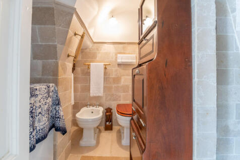 53_Palazzo Serio_Ostuni_Raro_Realty