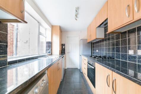 £120pppw - Bolingbroke Street, Heaton photo 5