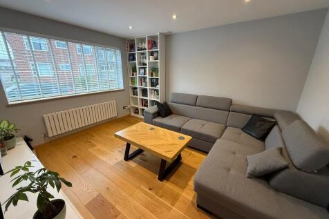 Lounge 1