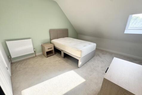 Room 1, Green Road, Poole, BH15 photo 2